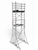 פיגום אלומיניום טלסקופי נייד דגם 7513 – מתכוונן לגובה עבודה ‎4.7–7.0 מ׳ (כולל אדם) | תקן EN1004 דגמי 2026-1