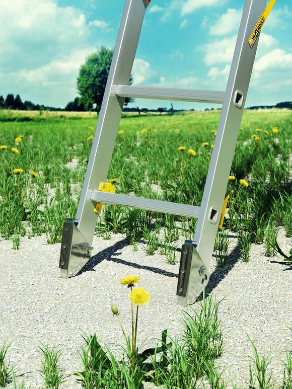 סולם אלומיניום מקצועי –3 חלקים 3x13 שלבים סדרת MAX עד 150 ק"ג