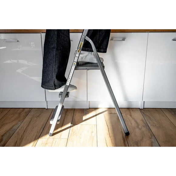 סולם מתכת ביתי 3 מדרגות 125 ק"ג Drabest